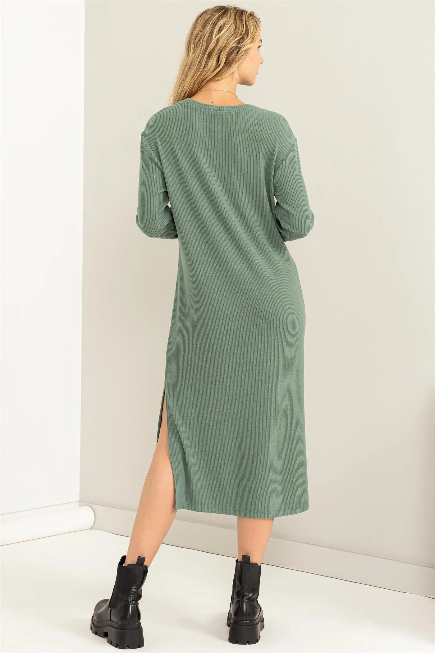 DZ24A062-Ribbed Long Sleeve Midi Dress