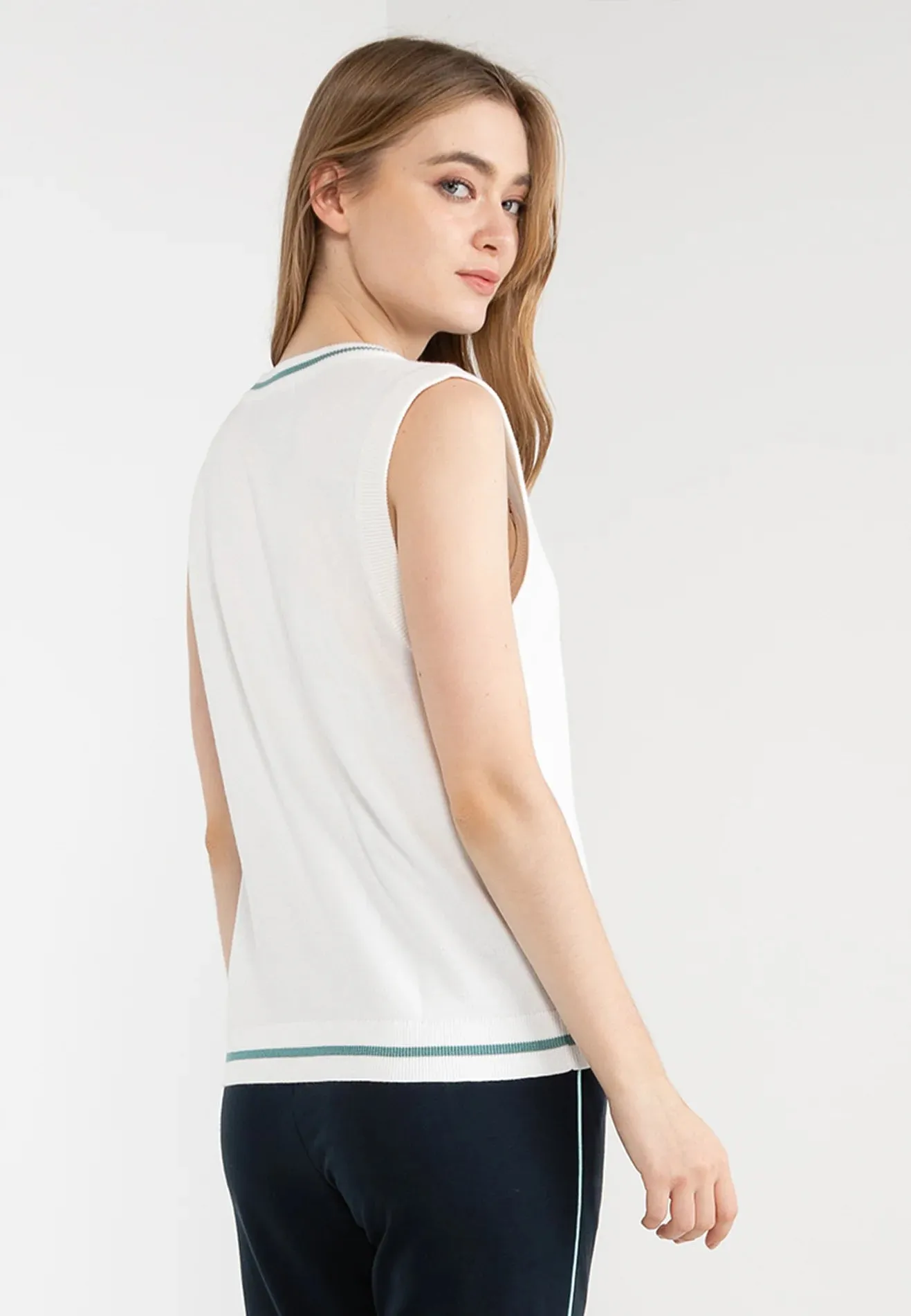 ELLE Active “PARIS” Sleeveless V-Neck Knitted Vest