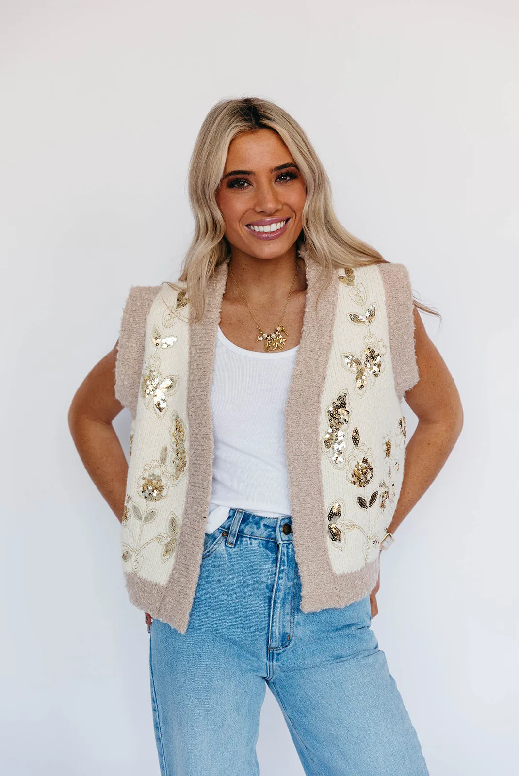 Floral Knit Vest - Beige