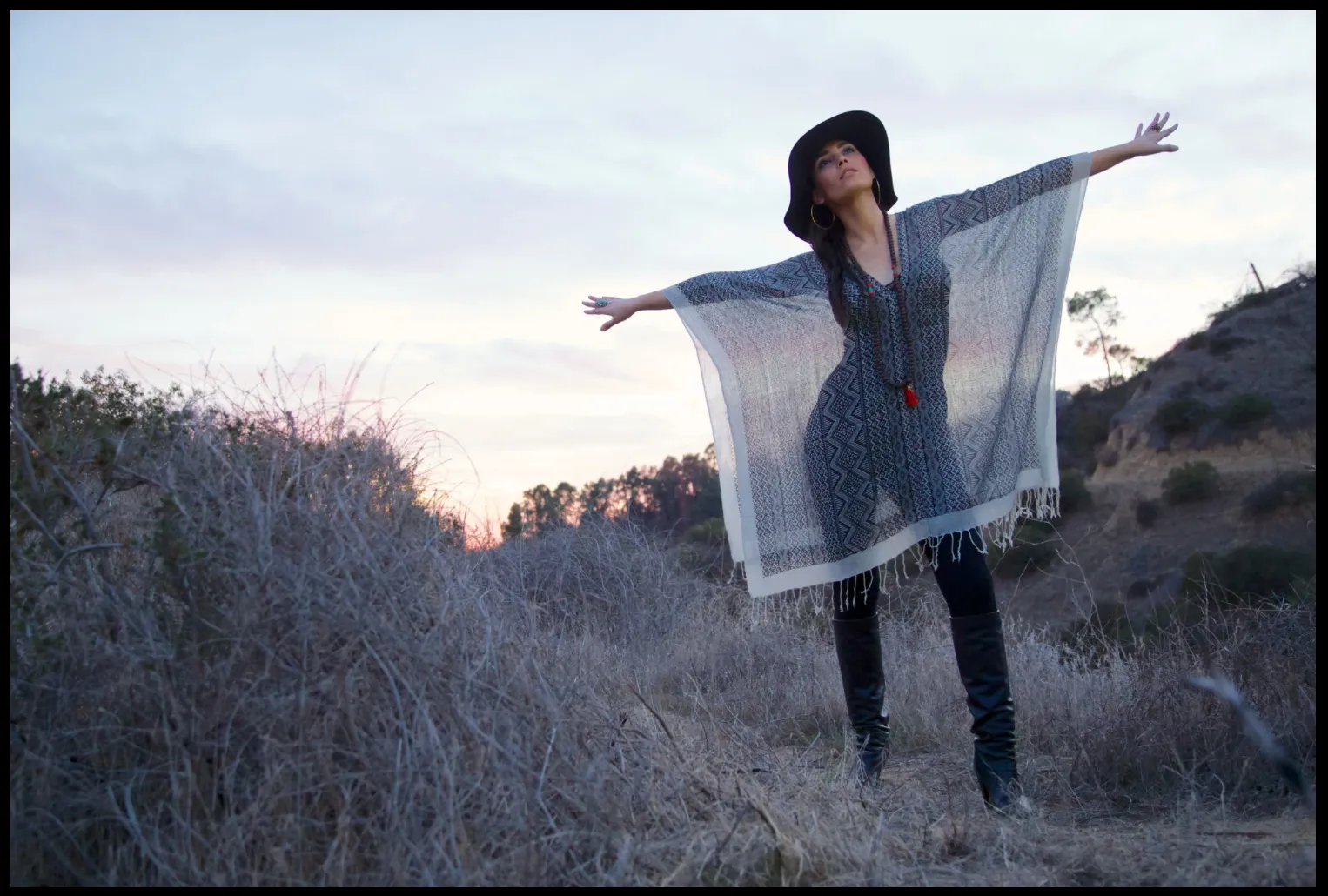 INCA WEAVE - WOOL PONCHO