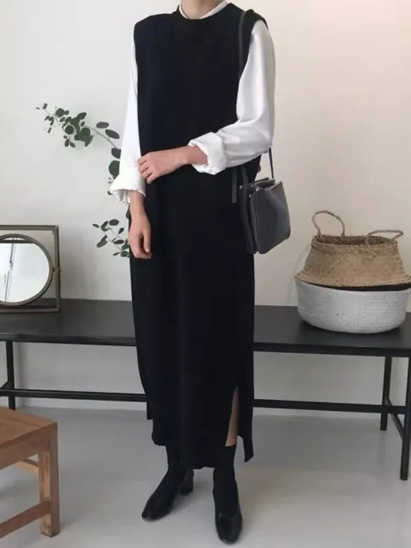 Loose Round Neck Side Slit Knitted Vest Dress